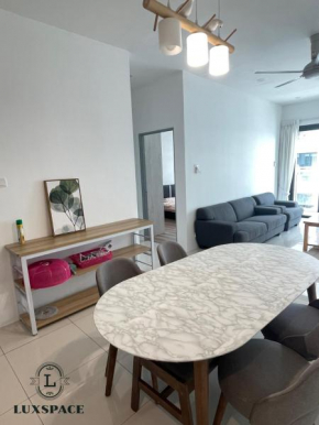 Kuching Near Batu Kawa Cozy Apartment P Residence